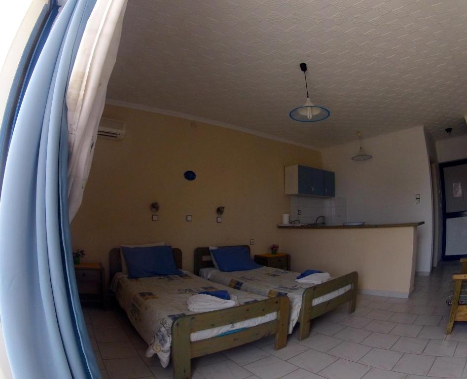 Mina Studios room 6